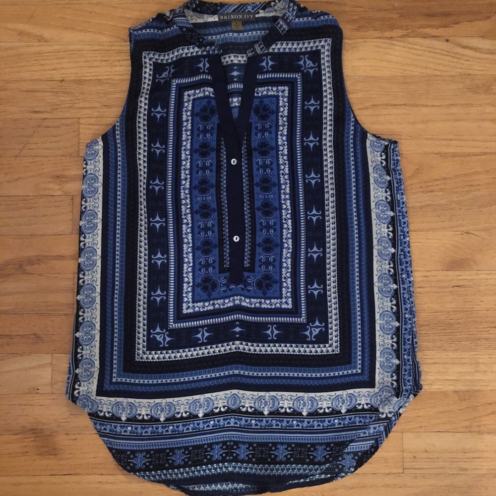 Sleeveless blouse